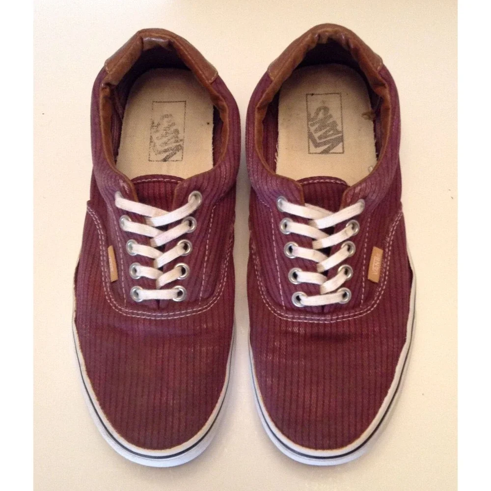 Vans Sneakers Mens 9 Burgundy Striped Canvas Low Top Lace Skate Retro Old Skool